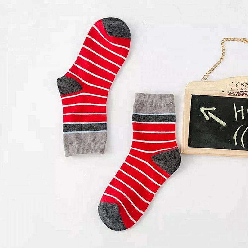 High Quality Custom Polyester Colorful Jacquard Socks