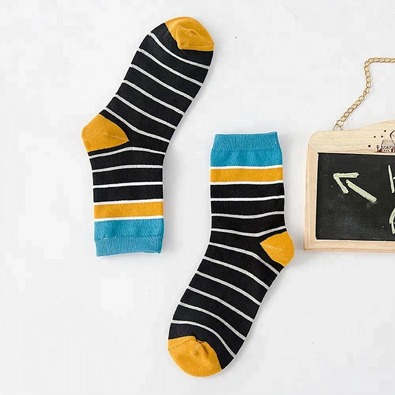 High Quality Custom Polyester Colorful Jacquard Socks