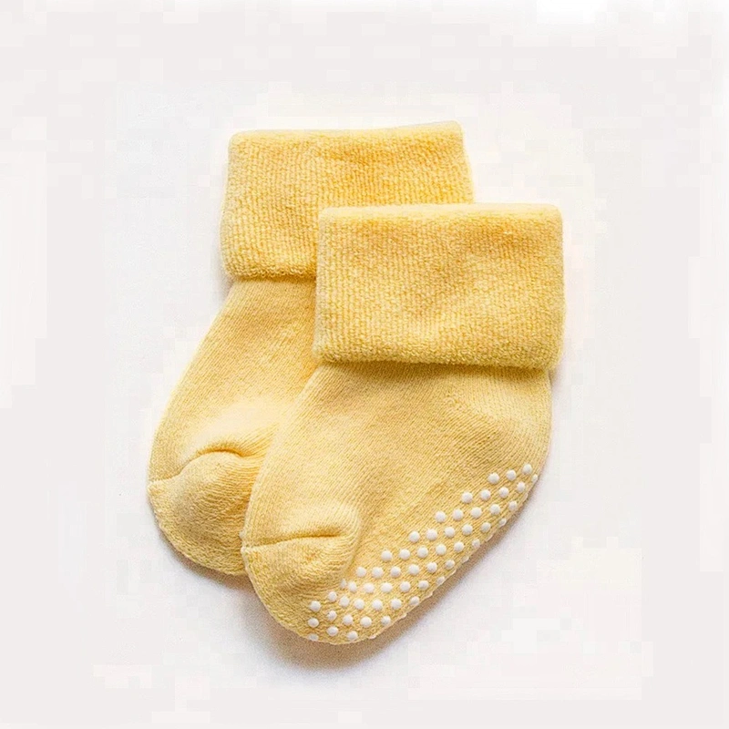 Custom wholesale eco-friendly rubber sole baby socks shoes
