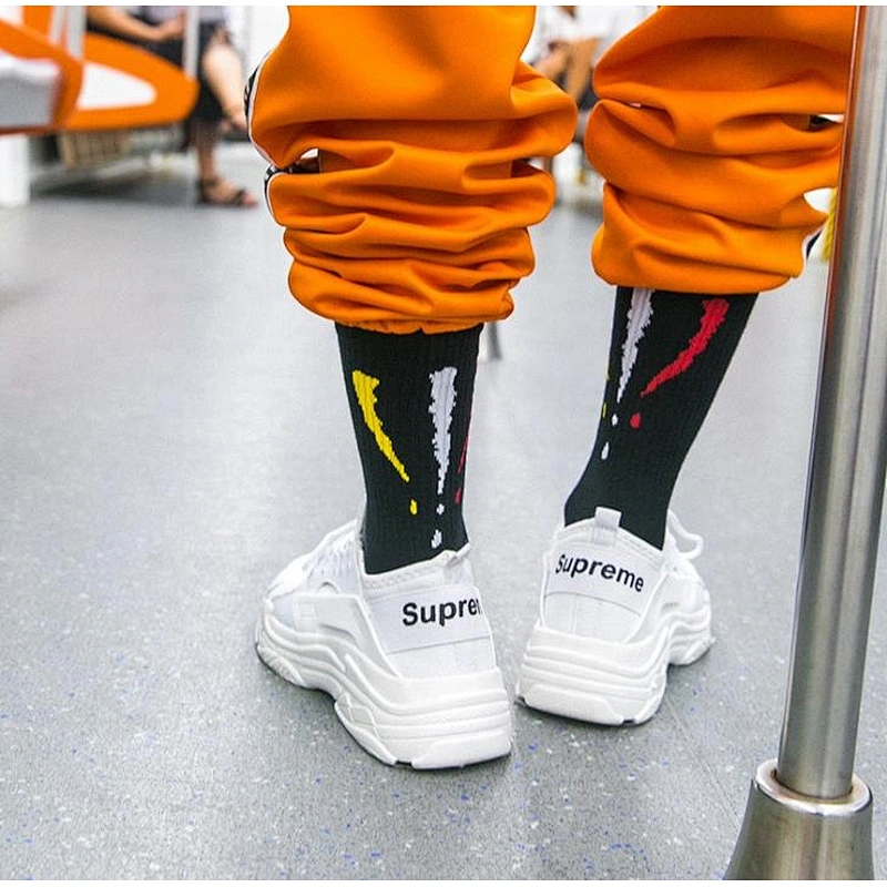 Wholesale street dance hip hop stockings European and American sports cotton socks