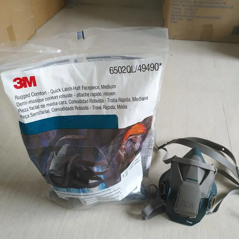 3M 6502QL reusable medium size silicone half face mask