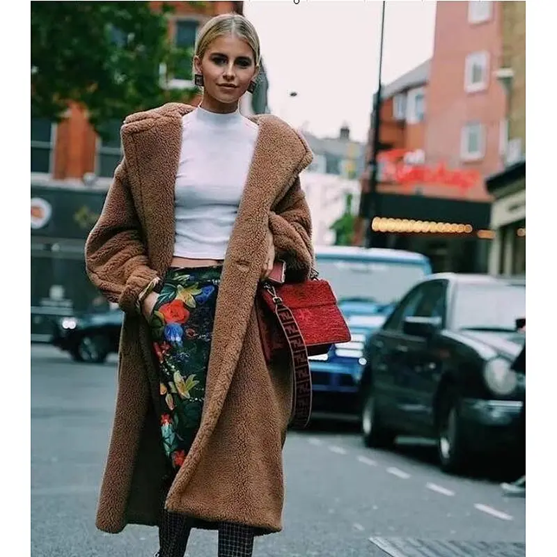 FUR COAT