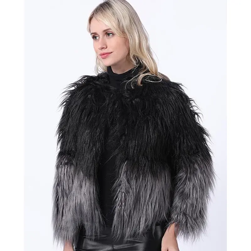 FUR COAT
