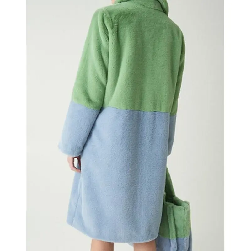 FUR COAT