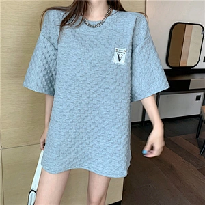 Ladies loose fit long top pullover shirt