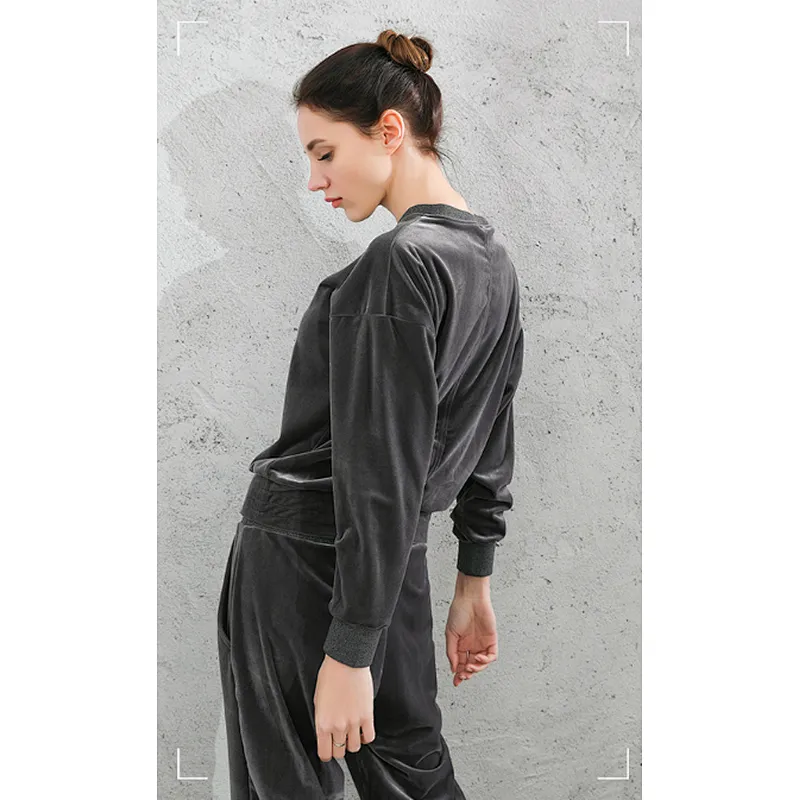 Ladies velvet sweater+jogger suit