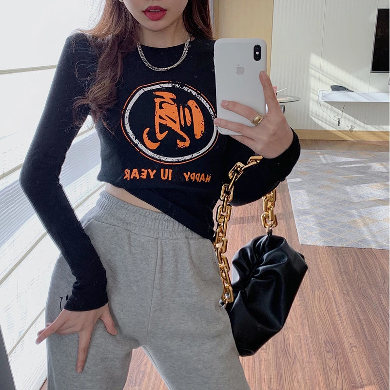Ladies printed pullover shirt
