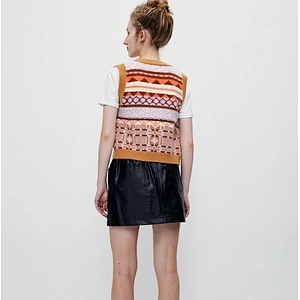 Ladies youth hairy colored jacquard sweater vest