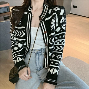 Ladies jacquard sweater coat