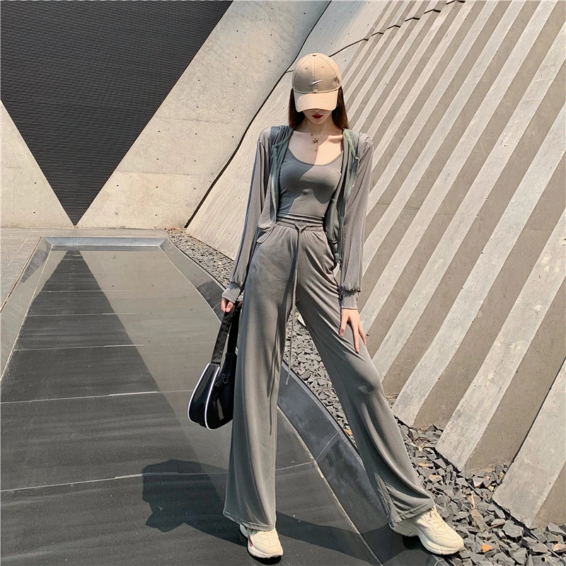 Ladies casual knit suit