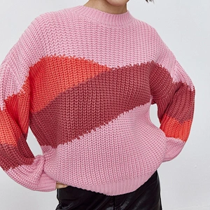 Ladies pink sweater pullover