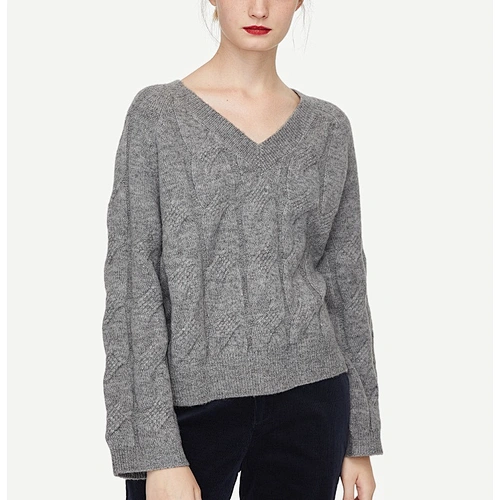 Ladies V-neck pullover sweater