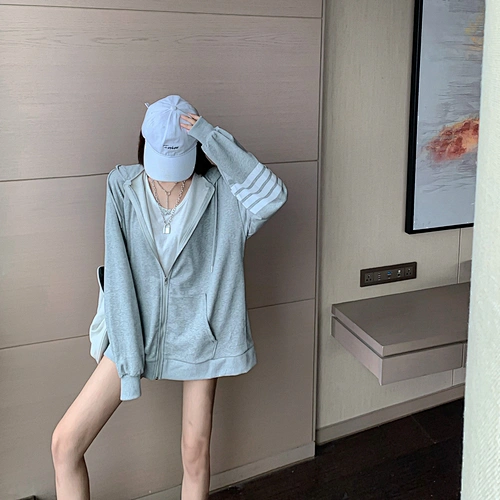 Ladies casual knit jacket