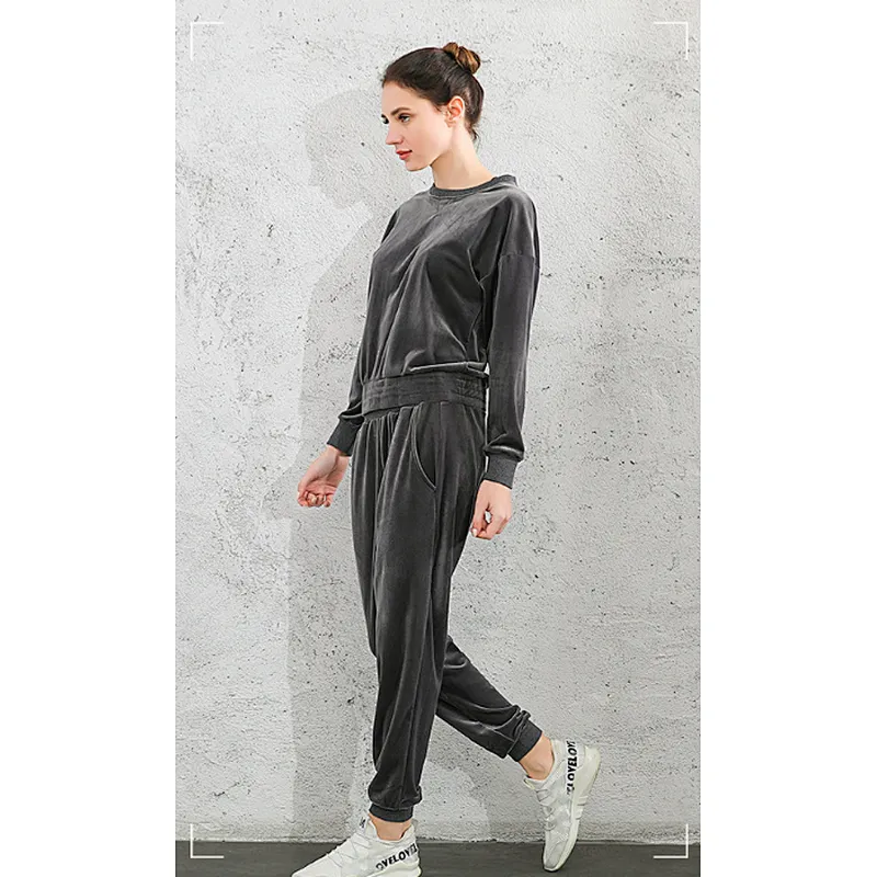 Ladies velvet sweater+jogger suit