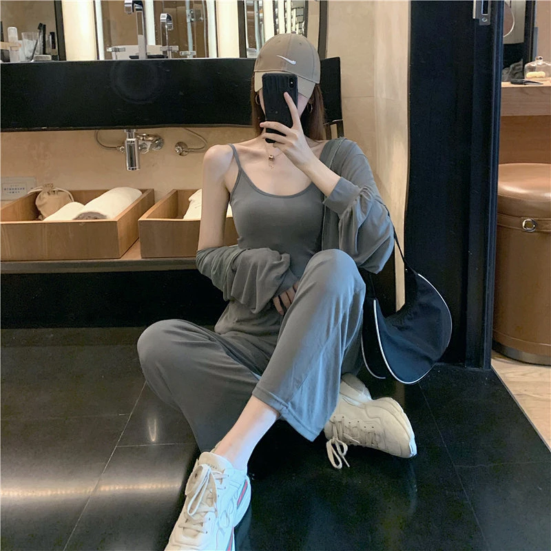 Ladies casual knit suit