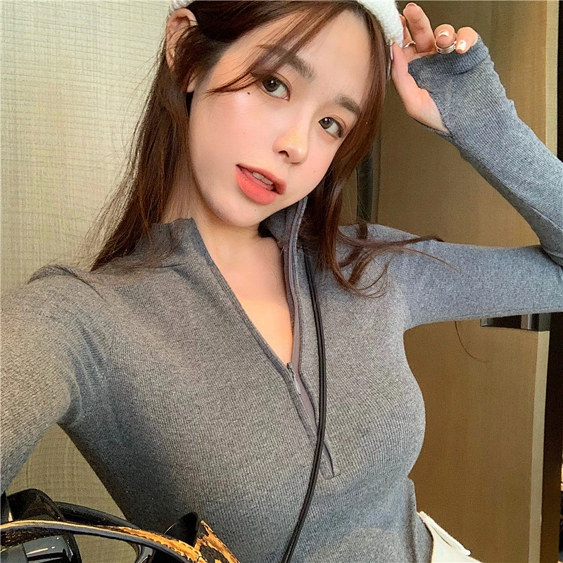 ladies zip sweatershirt