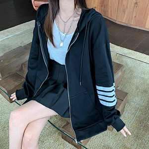 Ladies casual knit jacket