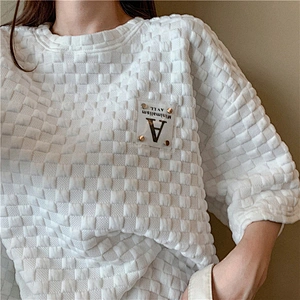 Ladies loose fit long top pullover shirt