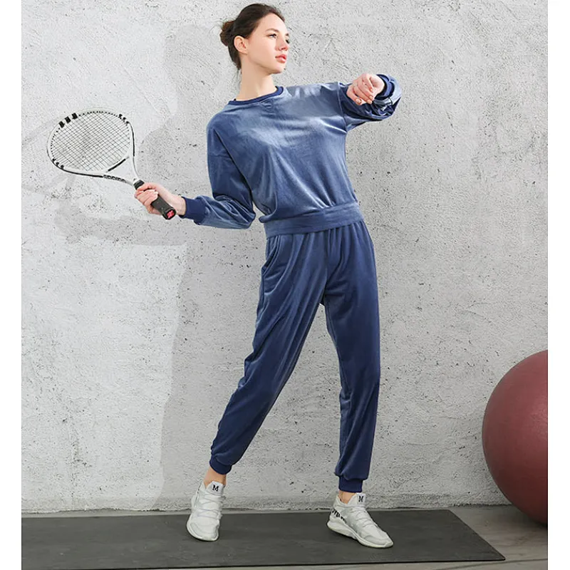 Ladies velvet sweater+jogger suit