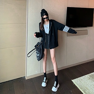 Ladies casual knit jacket