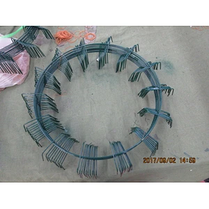 Wire wreath