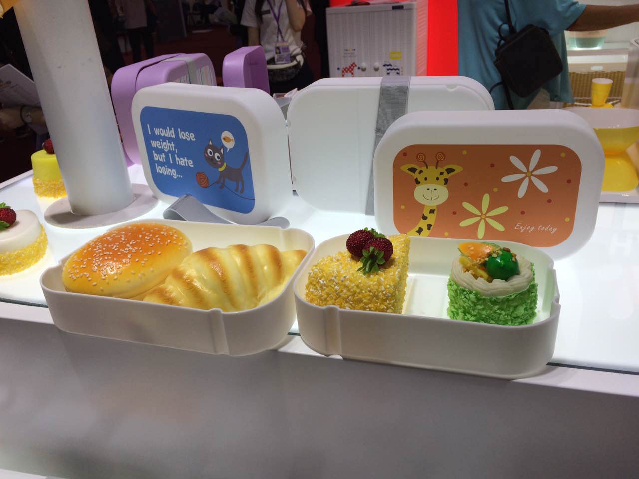 bread container