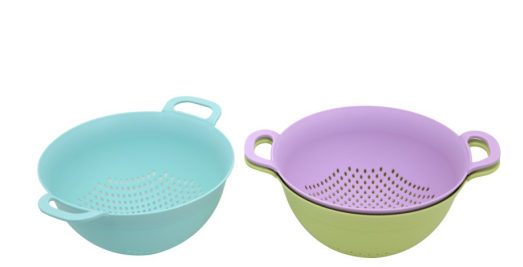 colander with handle