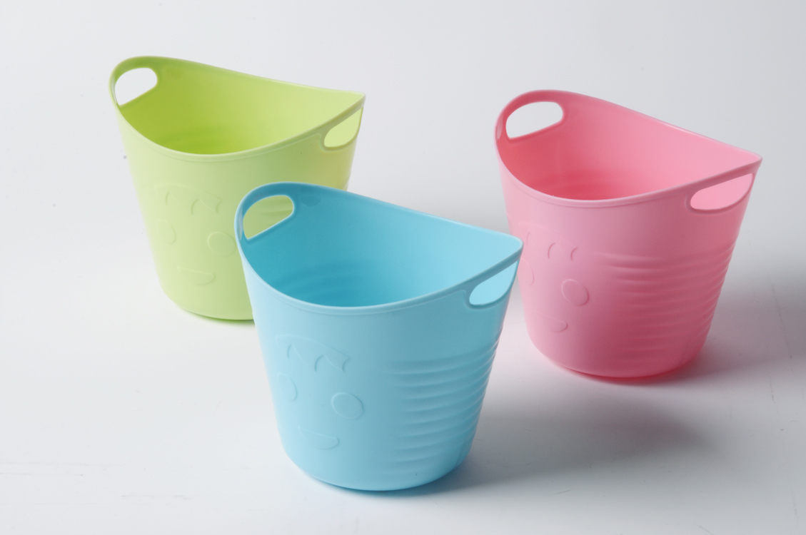 flexible dustbin