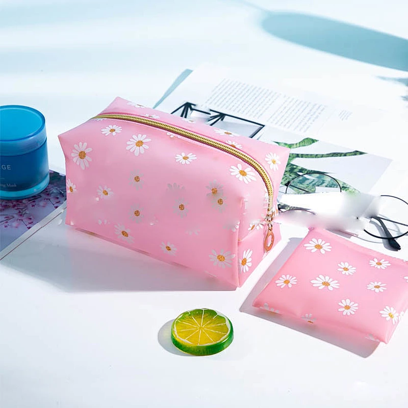 Masking Keeper bag Masking Storage Bag with clip to attach The little Daisy in the storage bag is lovely
