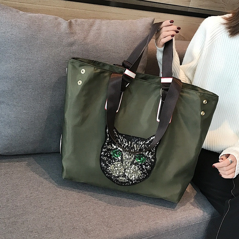 Durable Quality Cartoon Sequins Fashion Design Women Handle Travel Bag Short-Distance Business Luggage Travel Duffel Bag