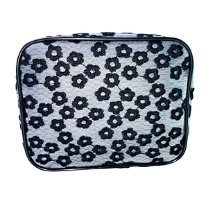 OEM/ODM Waterproof daisy embroidery Women Travel Makeup Organizer Cosmetic bag basket Case Bags with handles