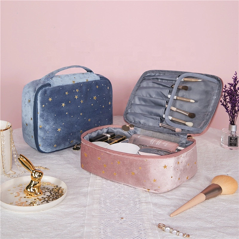 Custom Logo Women Hand Lady Luxury Fake Fur Makeup Clutth Bags Customized Chrisma Promotional Gift Bags Pink Cosmetic Bags