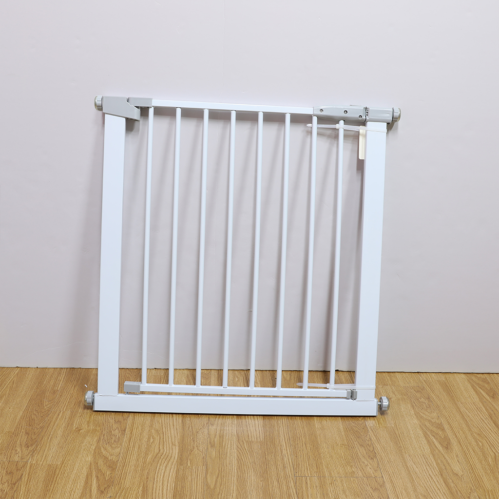 Custom Height 103 Easy Auto close Double Locking System Expandable Width Baby Safety Gate For Child Stairs
