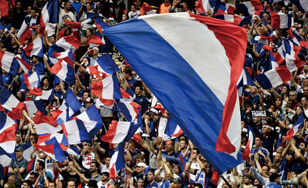 custom hand waving flags manufacture