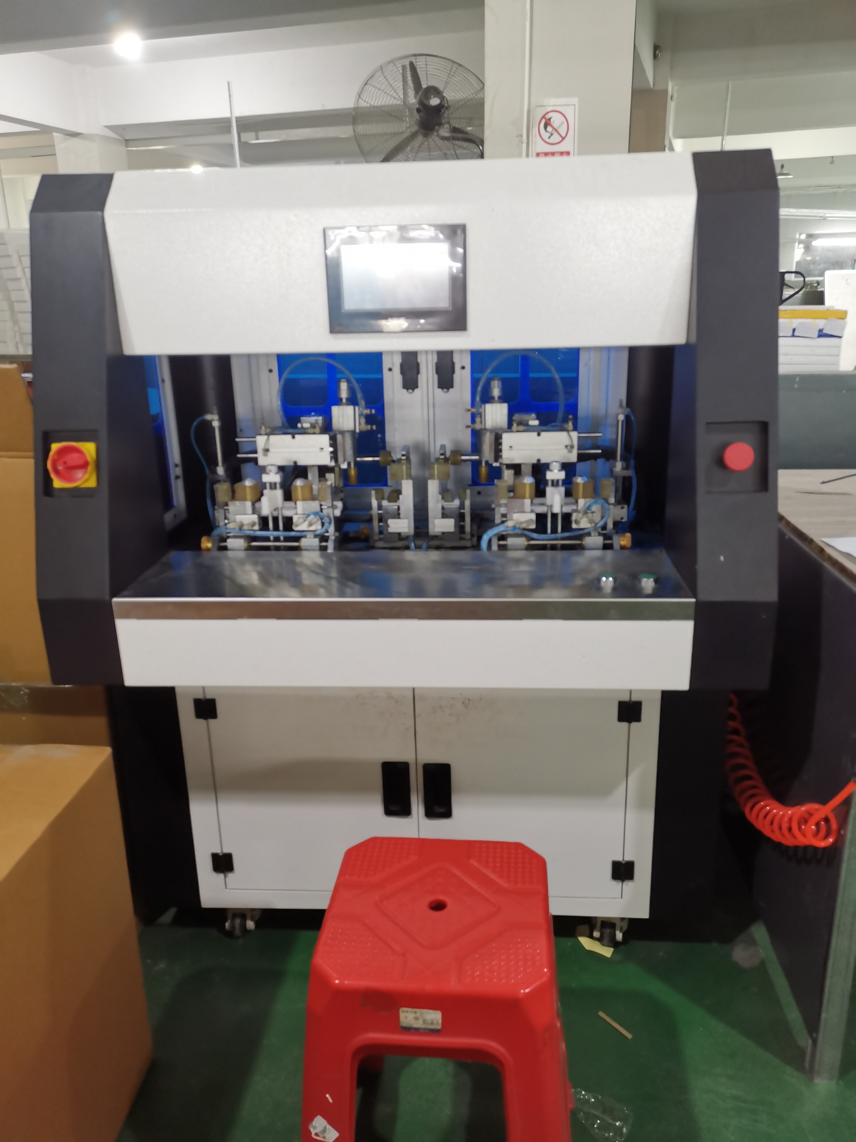Workmanship-Automatic eyewear bender
