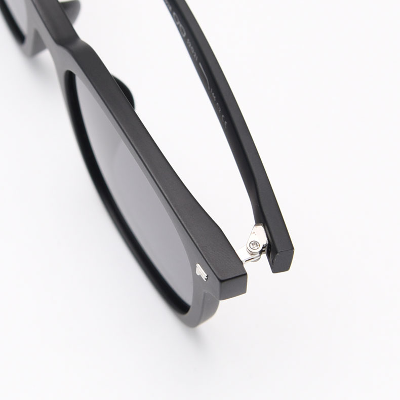 Round Sunglasses
