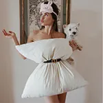 Instagram’s Favorite New Fashion Trend Is Belting a Pillow to Yourself, LOL