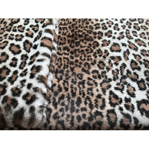 leopard printed fur