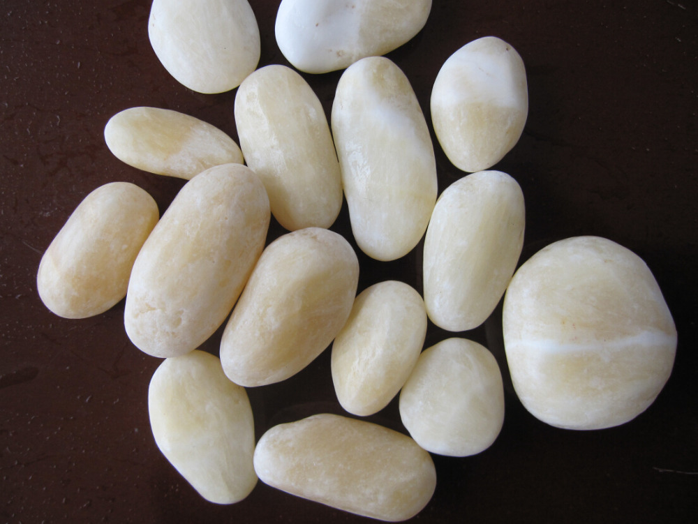 tumbled cream pebble