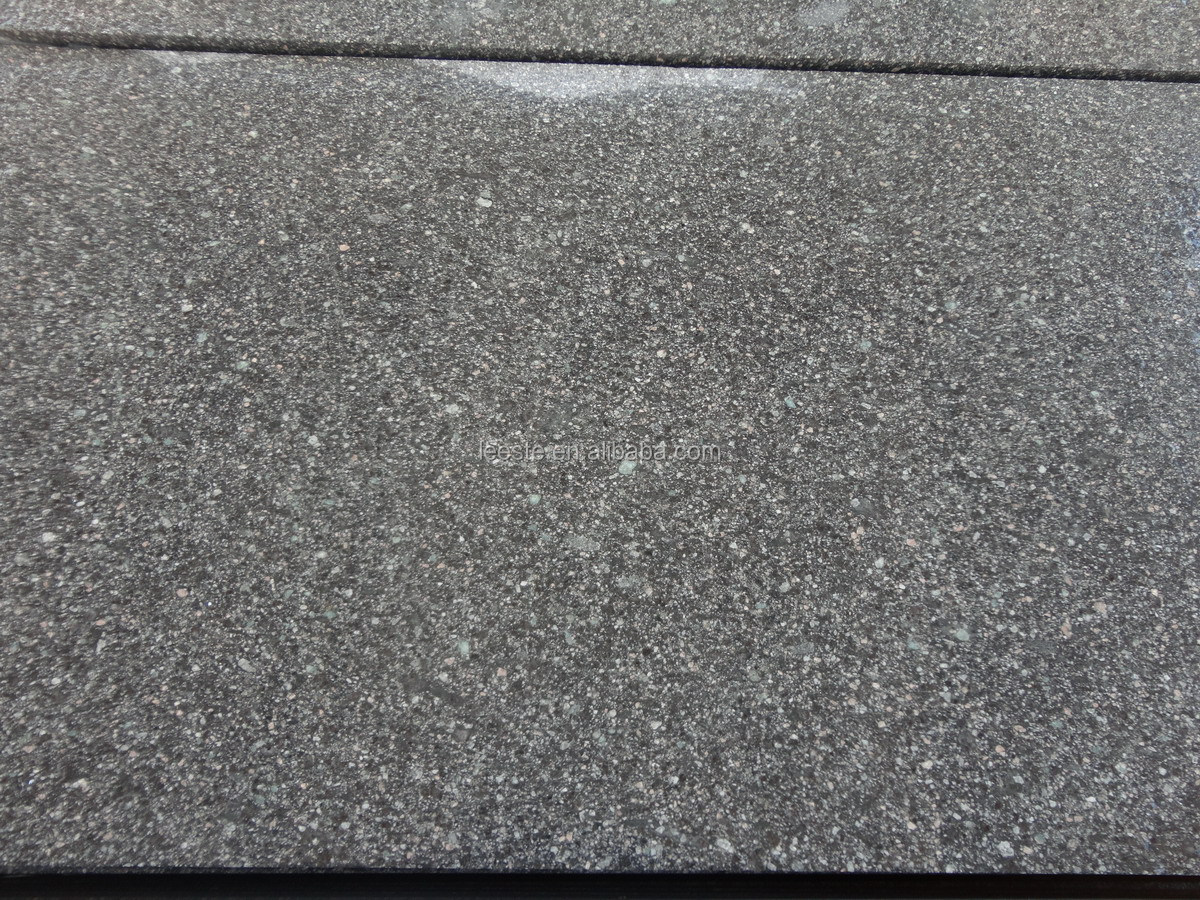 Green porphyry (1).JPG