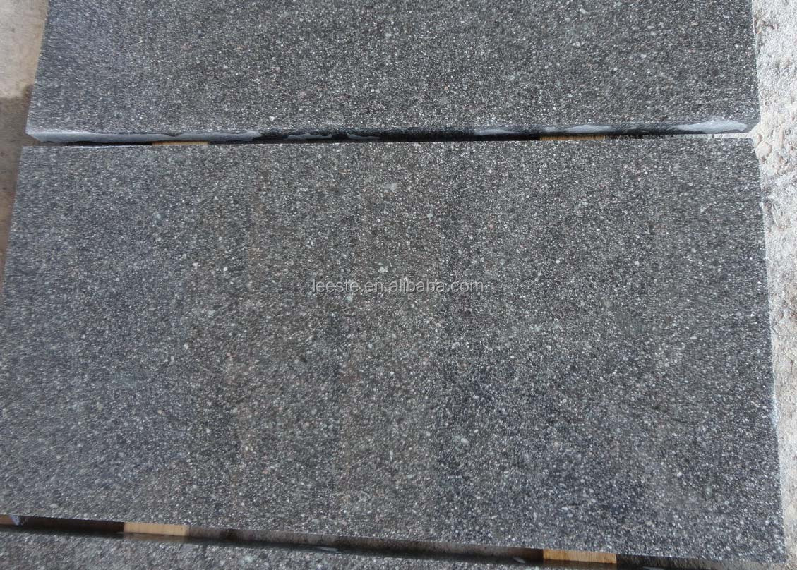 Green porphyry (4).jpg