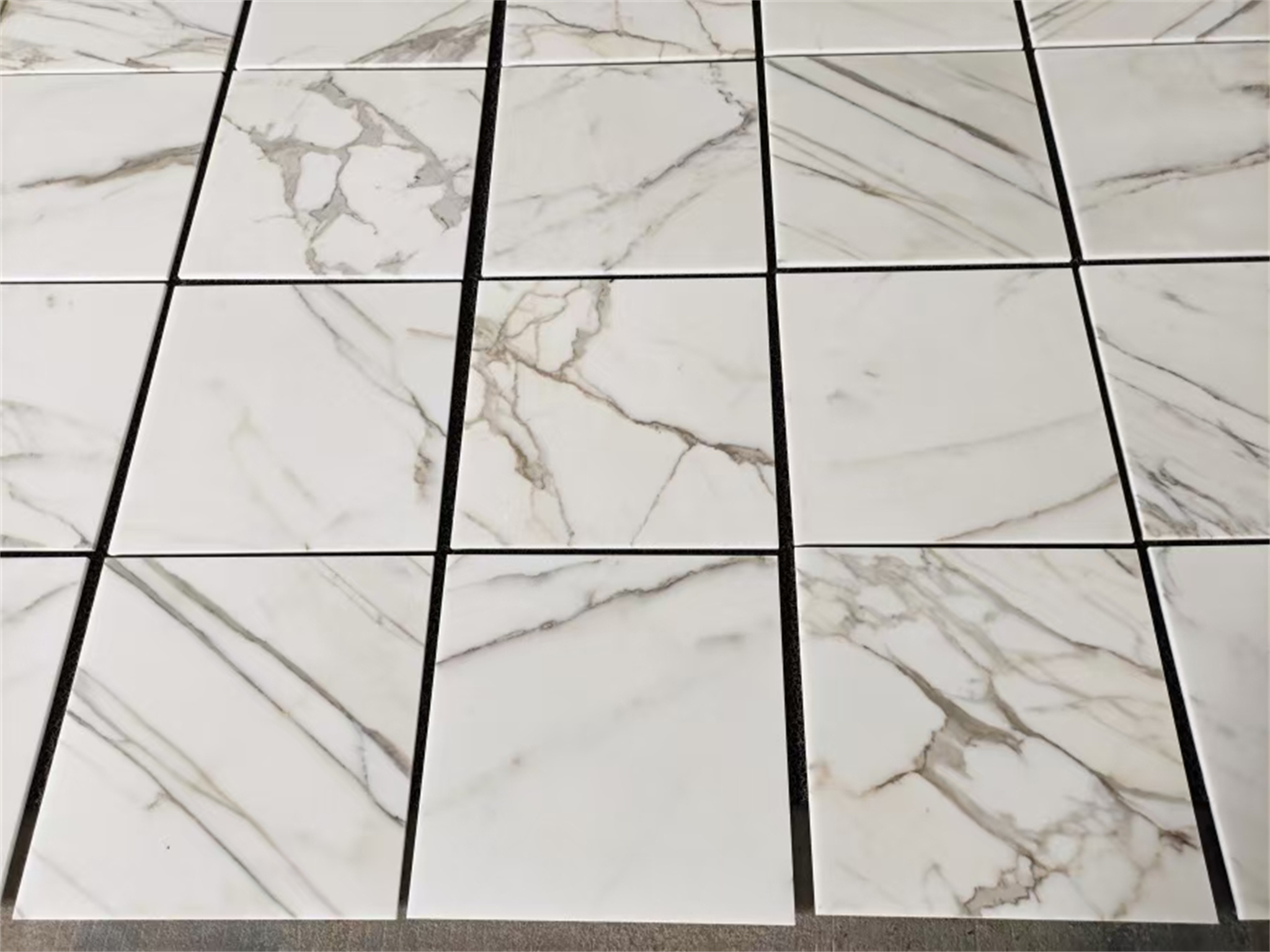 Calacatta White Marble Tiles