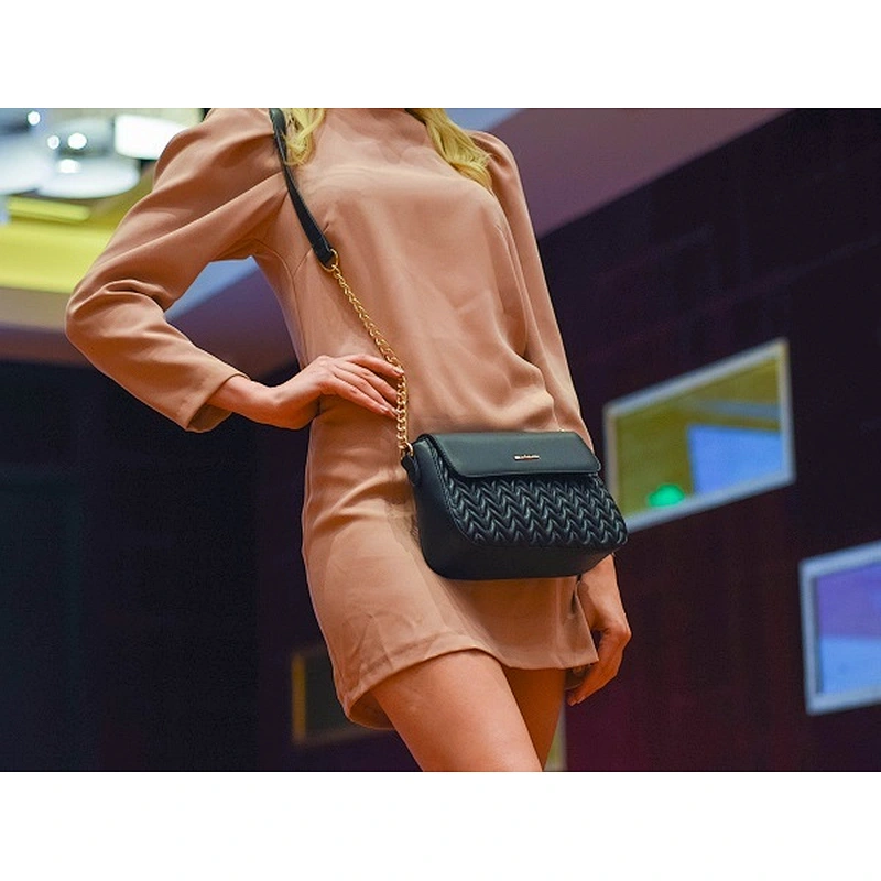 Vitory 2020 Spring fashion show No 010 Lady pu crossbody bag