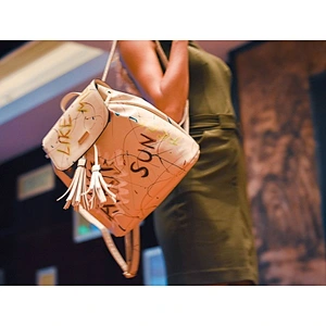 Vitory 2020 Spring fashion show No 013 Lady pu backpack