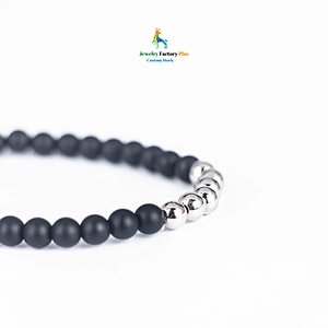 simple beaded bracelet