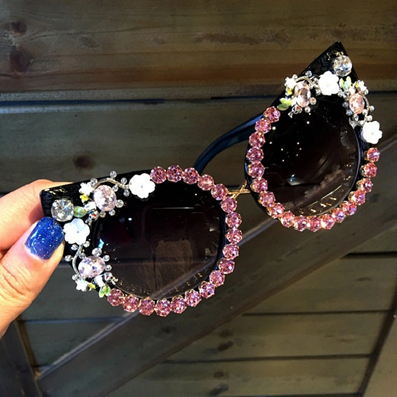 NEW sunglasses female fashionable joker flower sets diamond hand-made glasses seaside holiday sunglasses retro cat eye