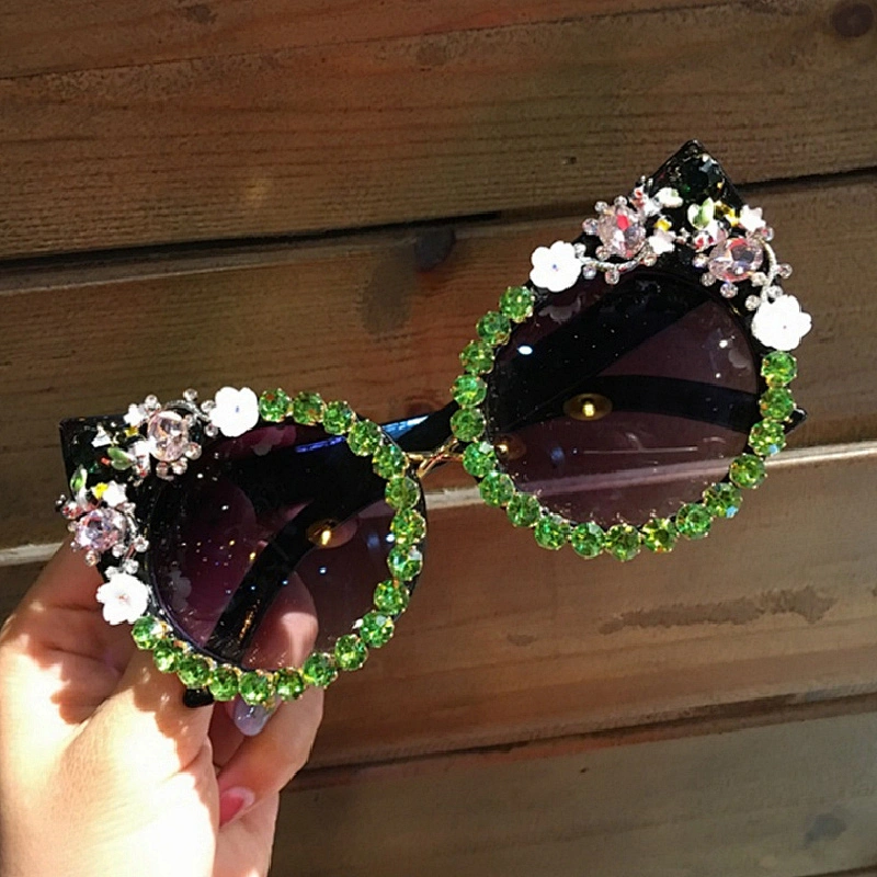 NEW sunglasses female fashionable joker flower sets diamond hand-made glasses seaside holiday sunglasses retro cat eye