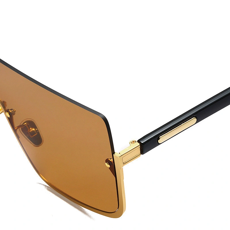 New Exaggerated big frame one piece of European and American fashion show sunglasses personality rivet fashion sunglasses
