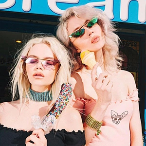 2020 The new fashion trendsetter sunglasses are designed for men, women and network celebrity sunglasses