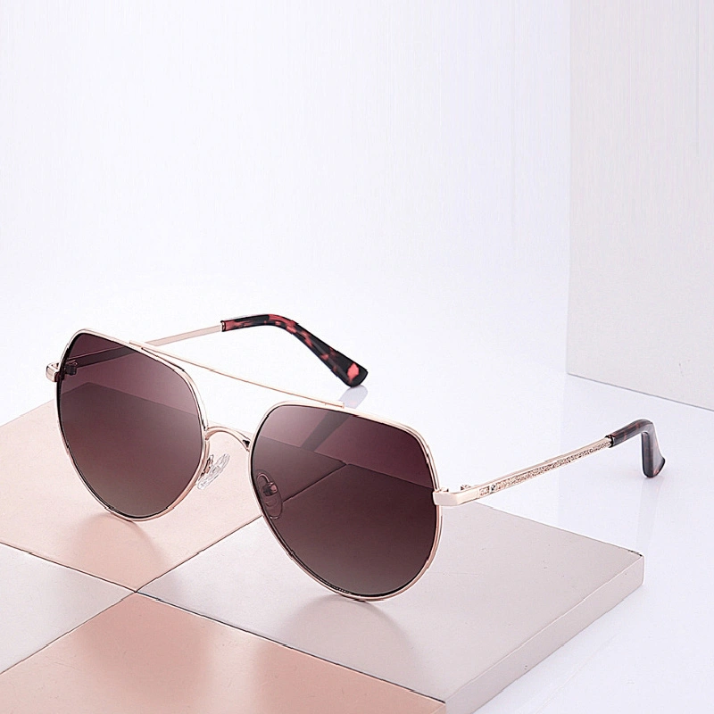 2019 New women fashion retro sunglasses, round large frame sun visor, trendy metal sunglasses